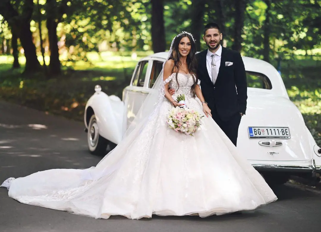 Bride Kristina and Broom Aleksandar looked astonishing on their wedding dress