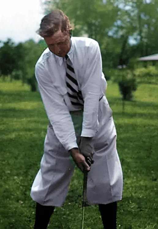Macdonald finished in 7th position in the inaugural 1934 Masters tournament.