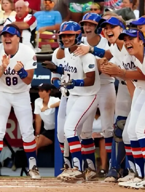 Gators claimed their first D1 softball title with a 6-3 win over Alabama.