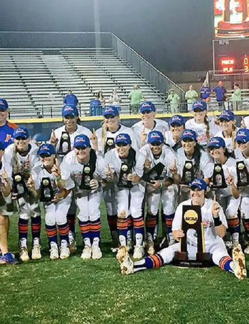 Gators celebrate the triuph of the 2015 NCAA Championship.